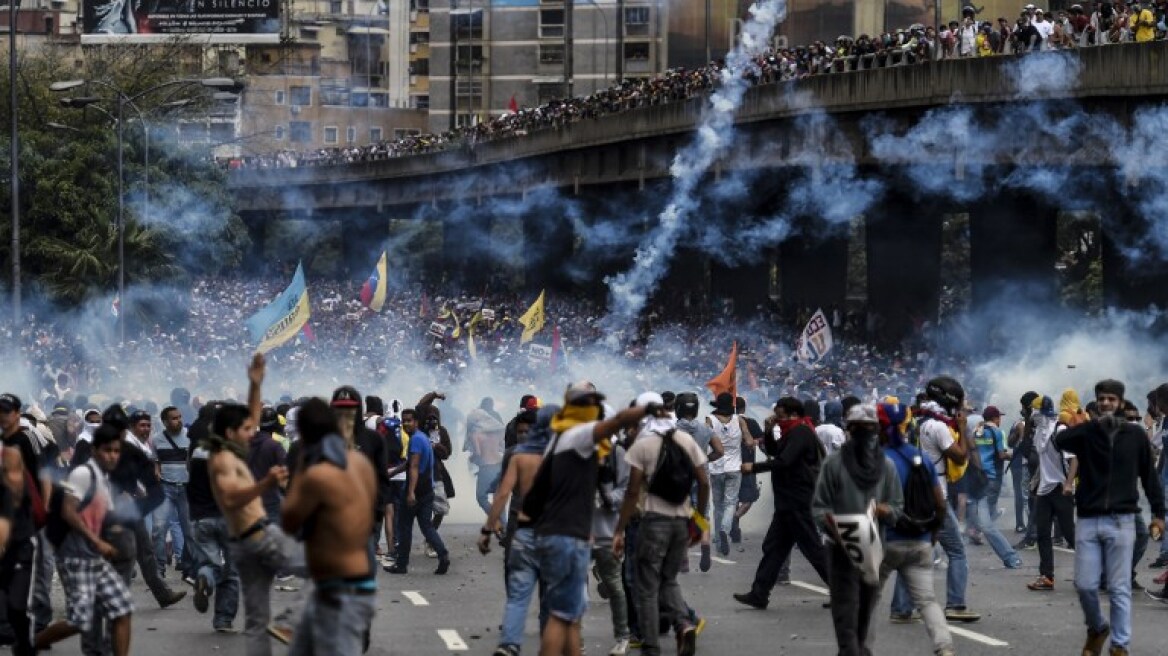 Βενεζουέλα: Νεκρός διαδηλωτής από σφαίρες αστυνομικών